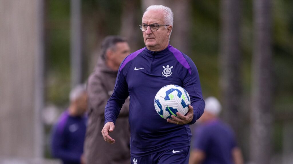 Dorival Júnior ganhou novo atacante para reforçar o elenco do Corinthians